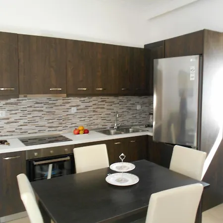 Village House Apartmán *