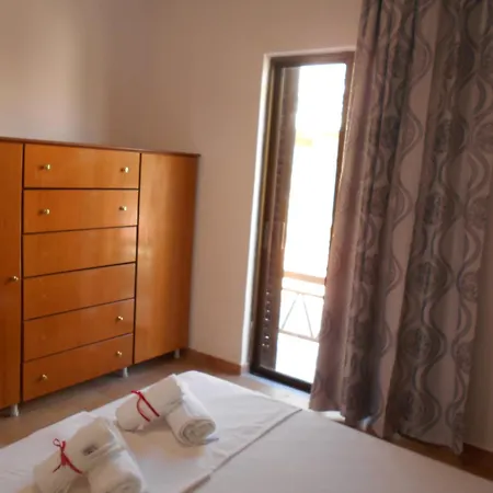 דירה Village House *